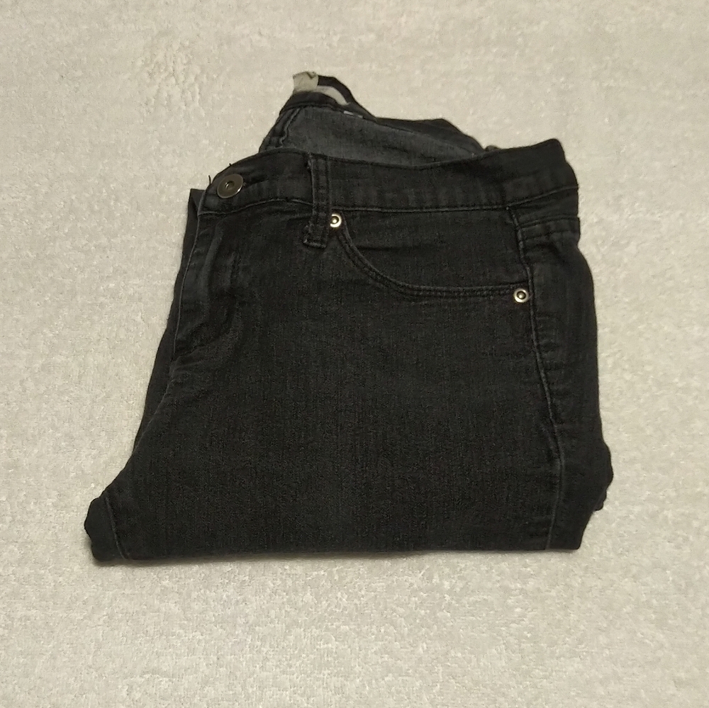 Forever 21 Dark Blue Skinny Jeans - Size 28
